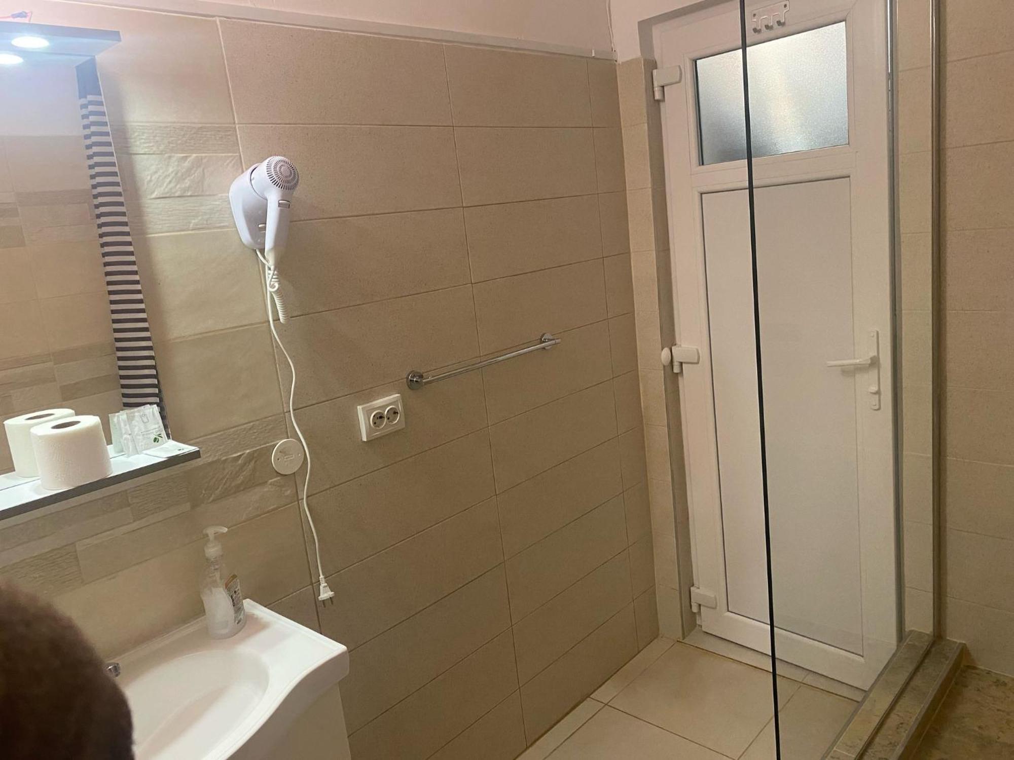 Pension Mora Cluj-Napoca Cameră foto